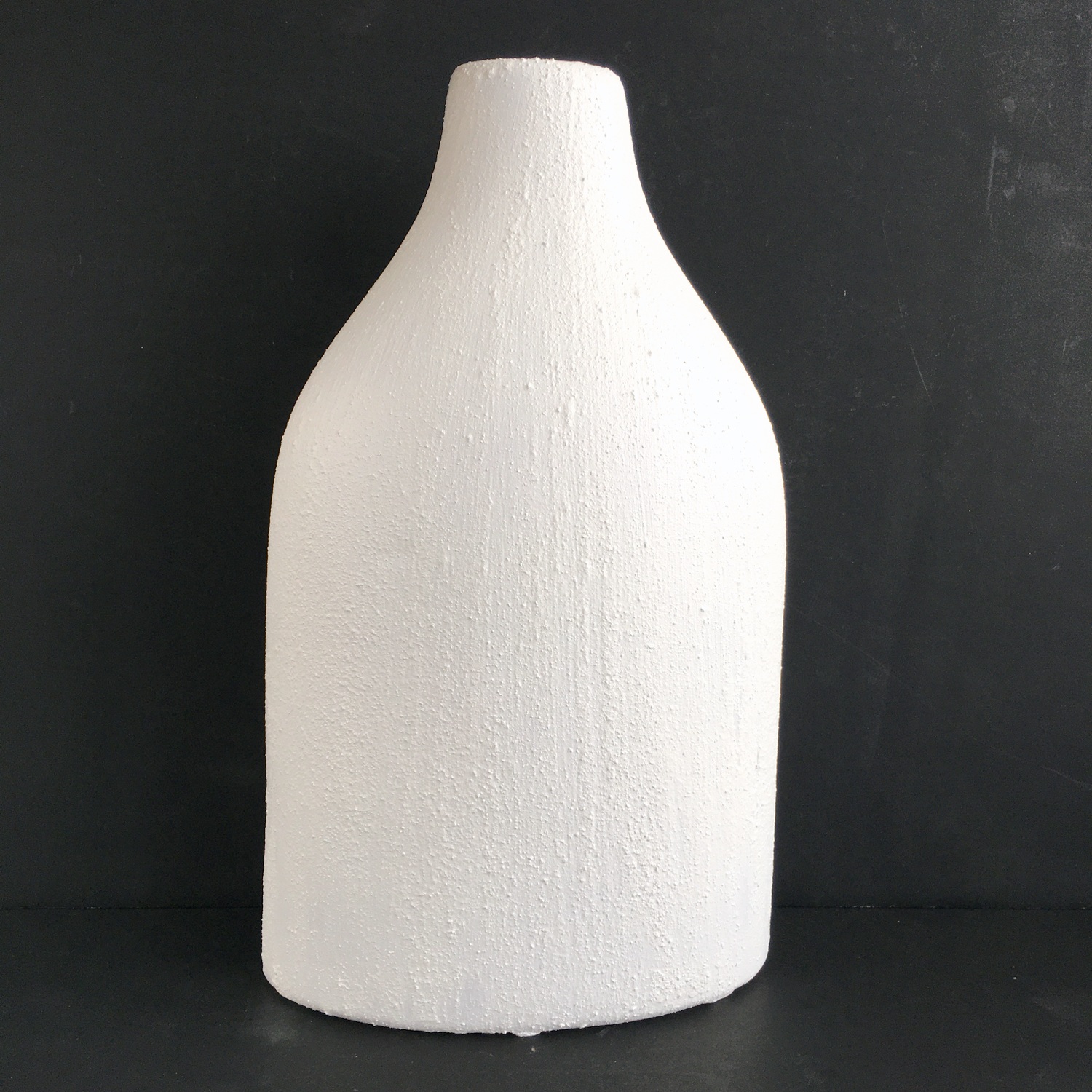 Here's How to Paint a Glass Vase to Look Like Ceramic - Brightly