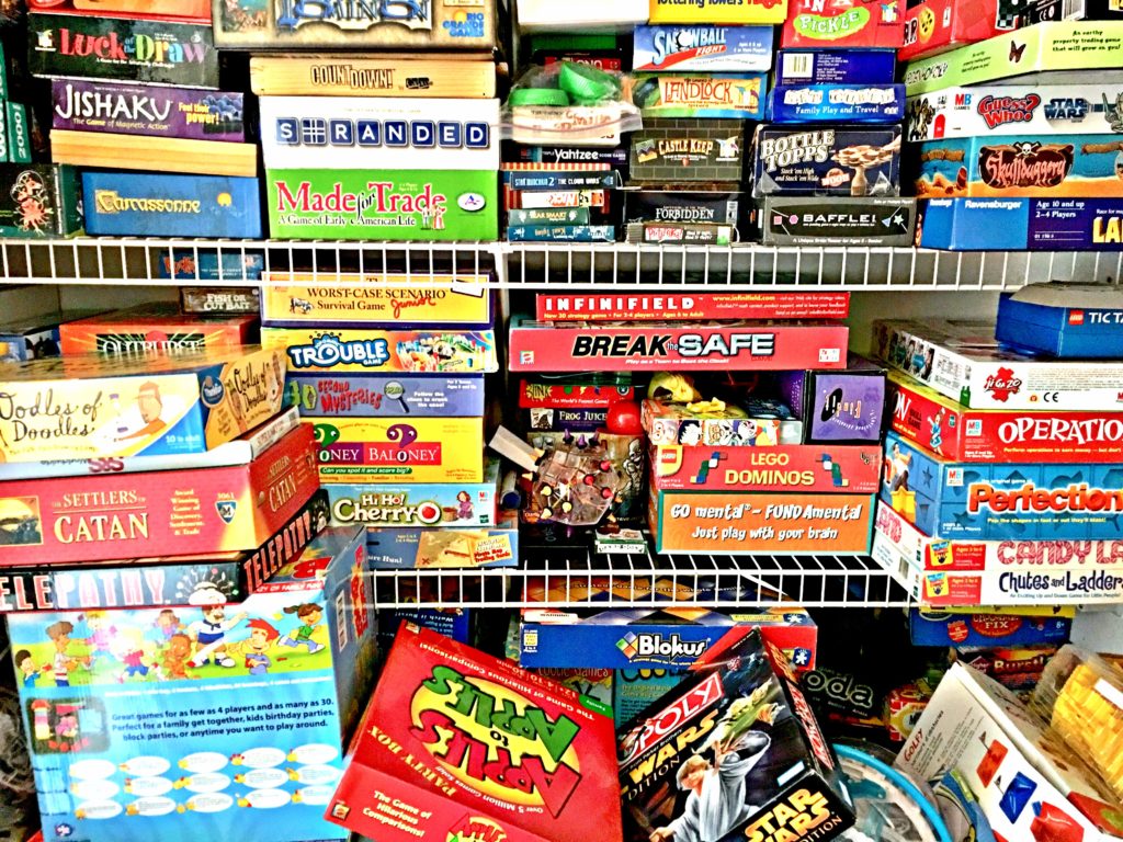 Plan a Family Game Night - JayDeeMahs.com